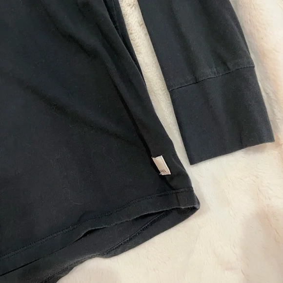 Vuori Long Sleeve Feather Tee - Picture 3 of 4